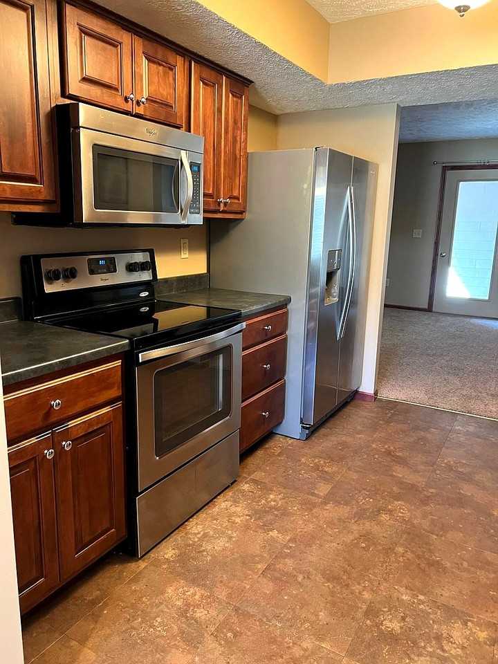 10th Ave #4822 - Photo 2 of 15
