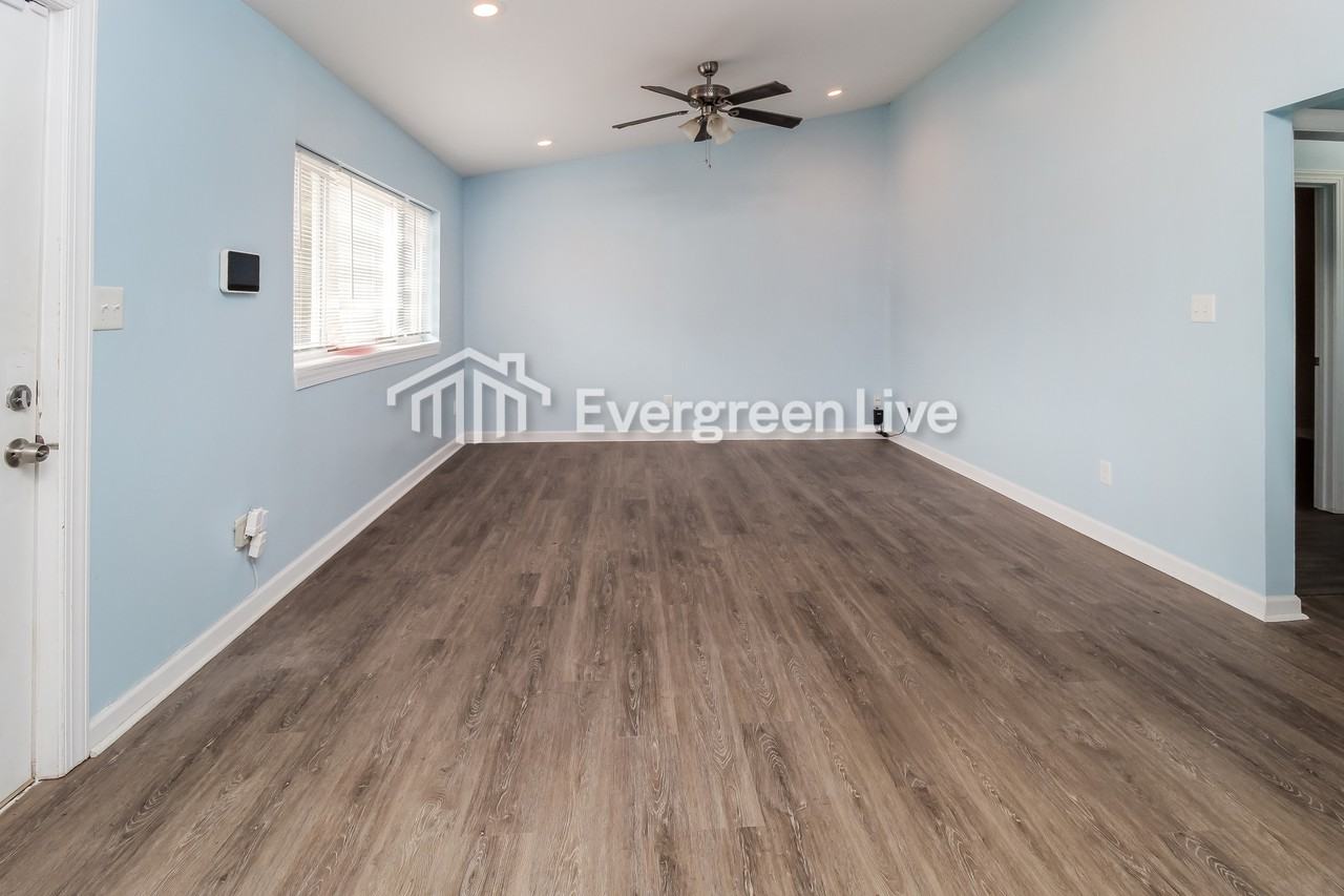 230 S Plaza Trl - Photo 3 of 15