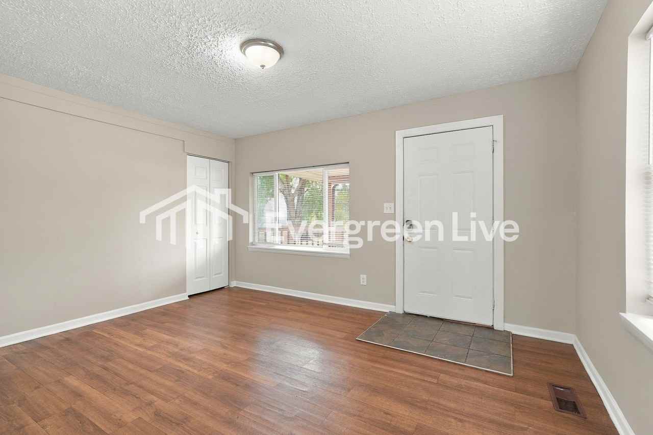 2777 Pontiac St - Photo 2 of 15