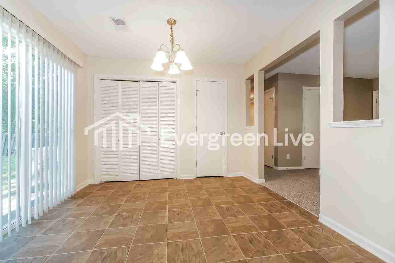 123 E Pacific Dr - Photo 6 of 15