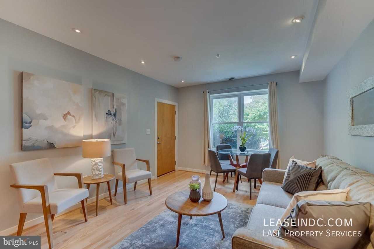 1917 2nd St Ne #102 - Photo 5 of 25