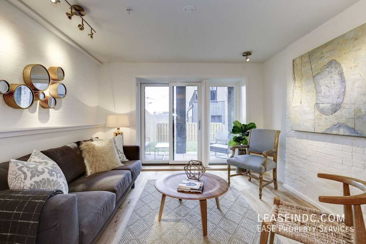 1474 Belmont St Nw #1 - Photo 5 of 26