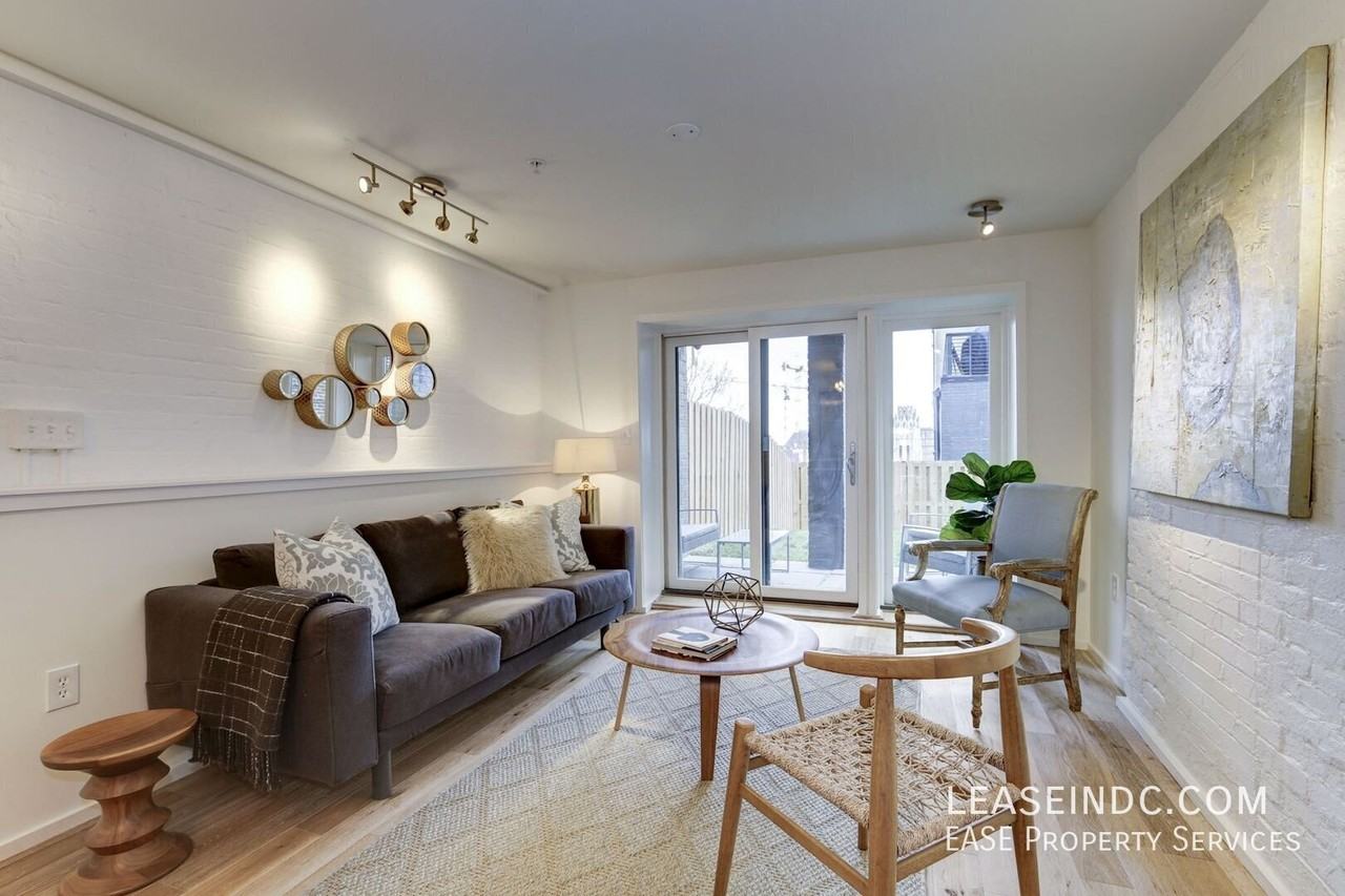 1474 Belmont St Nw #1 - Photo 6 of 26