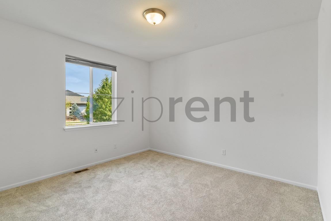12685 Eagle River Rd - Photo 7 of 44