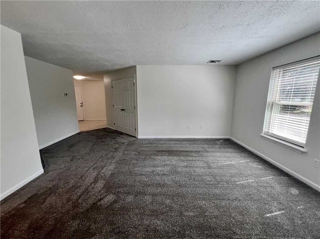 3524 W Shore Rd ##610 - Photo 6 of 19
