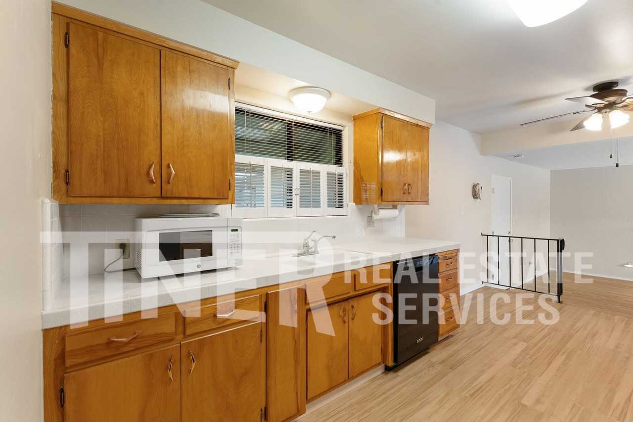 7304 Idle Wild Way - Photo 4 of 23