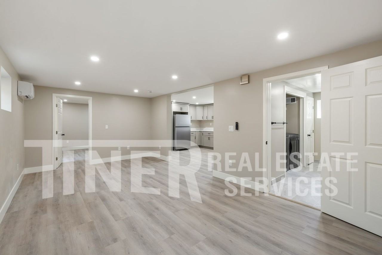 201 Fig St - Photo 2 of 23