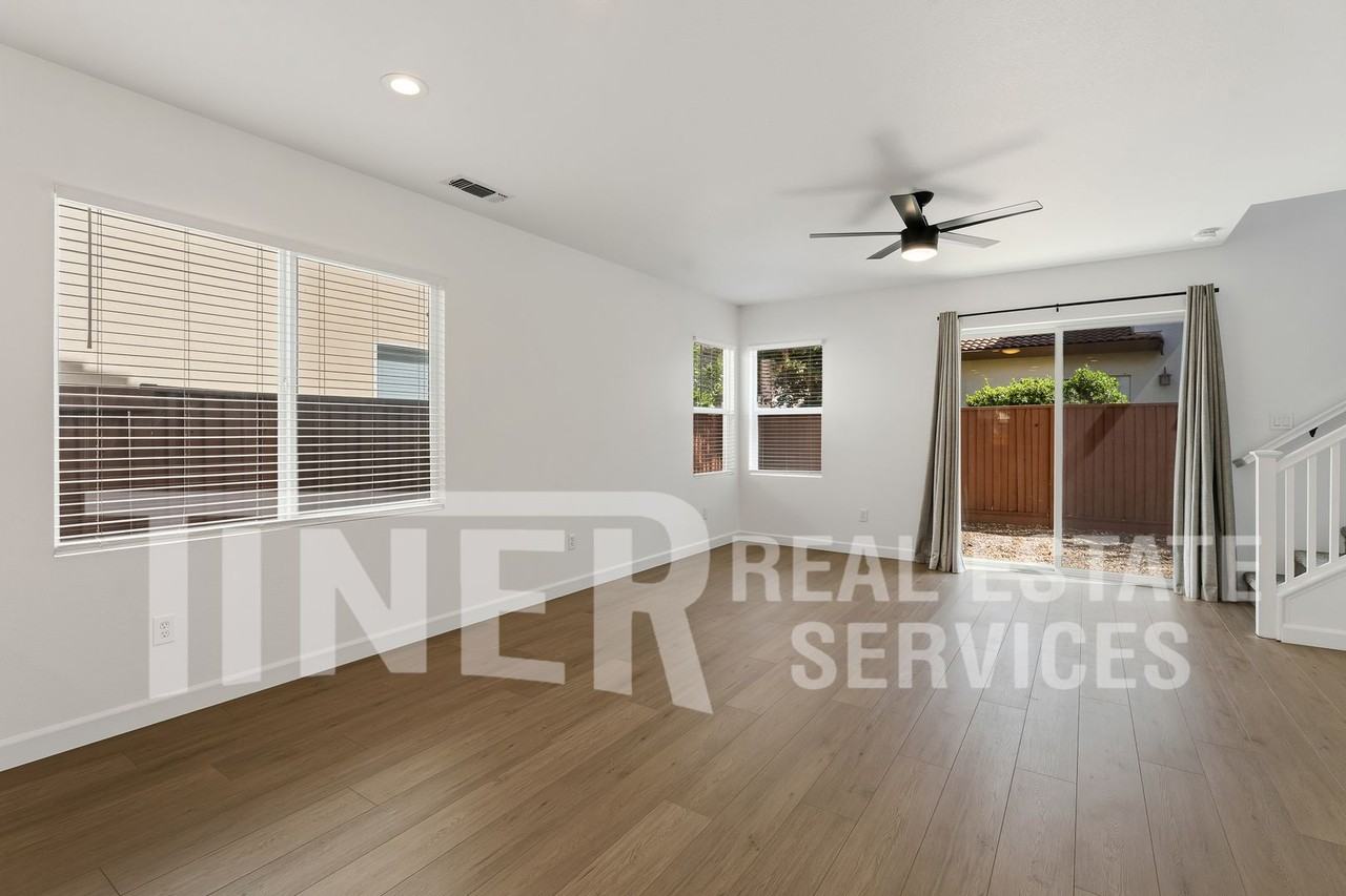 3961 Martis St - Photo 3 of 28