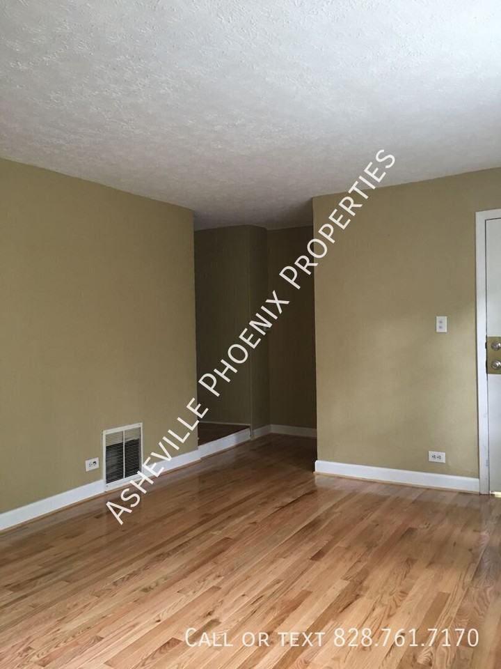 19 Dortch Ave #B - Photo 4 of 9