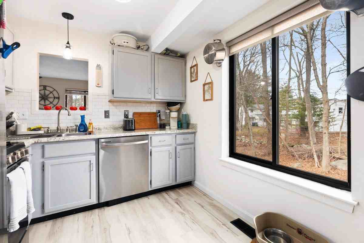 65 Dunvegan Woods - Photo 5 of 24