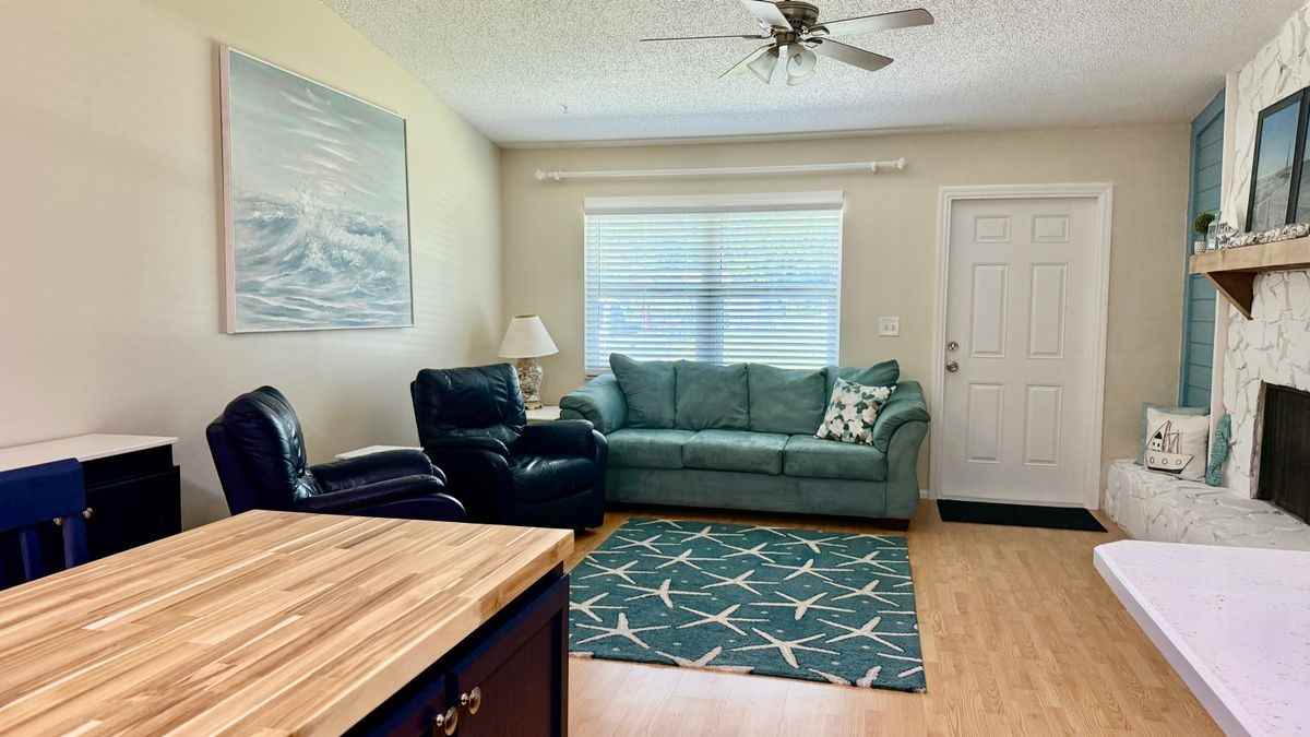 641 Hancock Ave - Photo 3 of 14