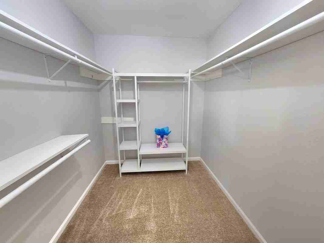 16011 Glen Mar Dr - Photo 5 of 11
