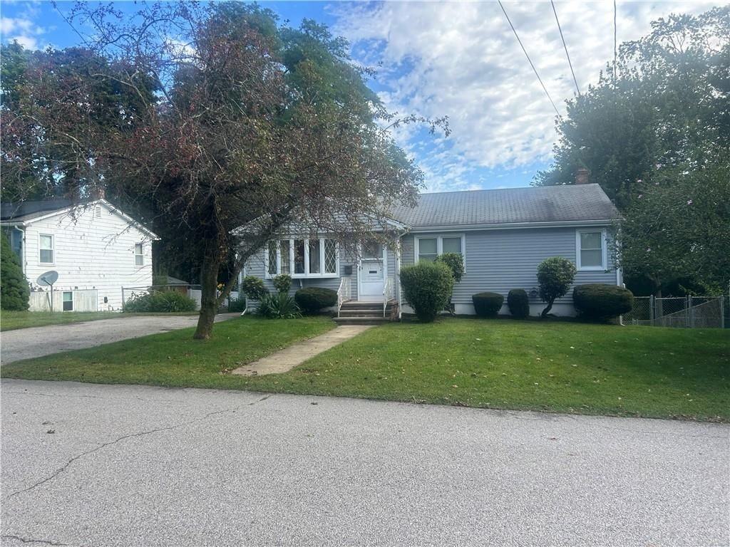 55 Flanders St - Photo 4 of 41