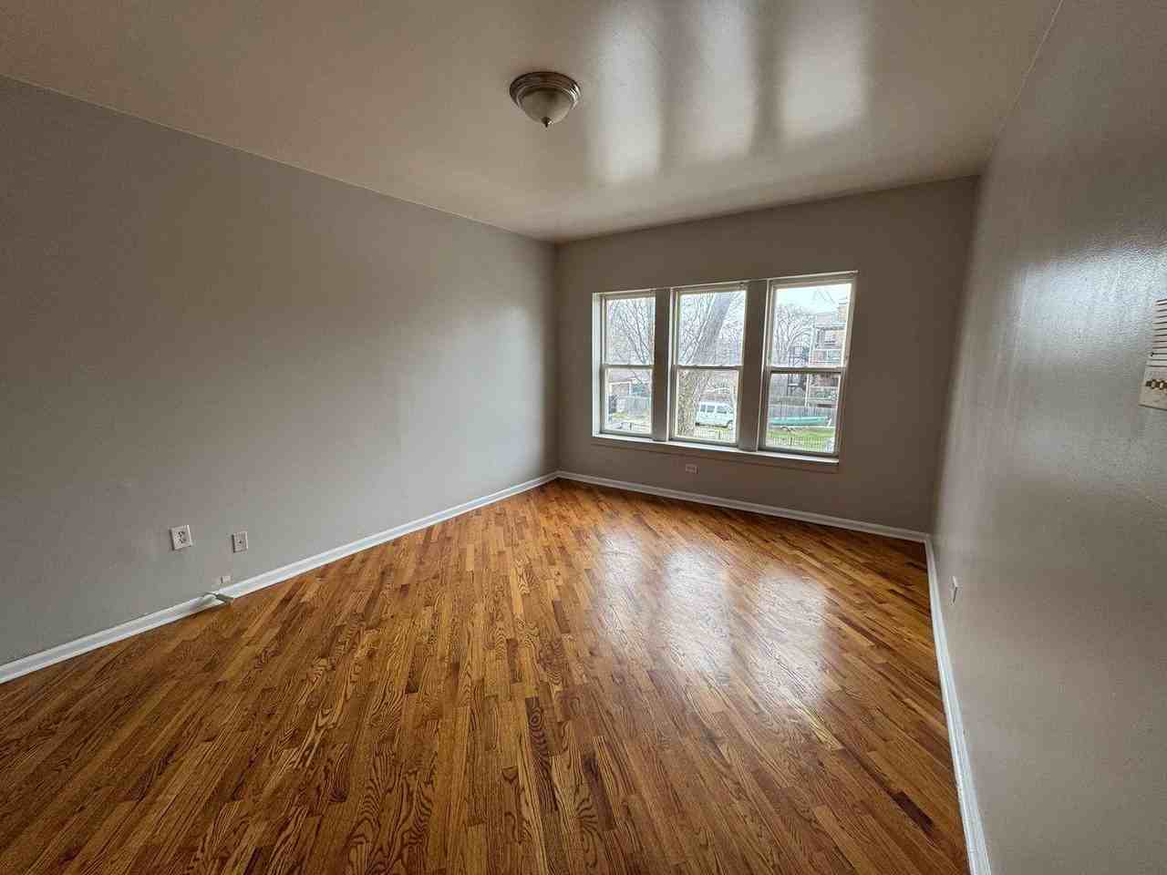 3807 W Thomas St #2 - Photo 2 of 13