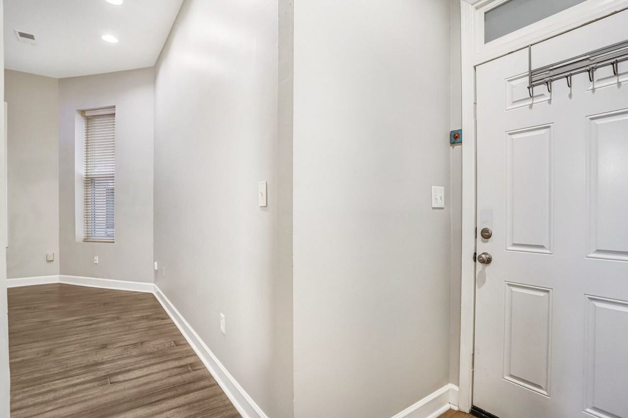 1421 T St Nw #4 - Photo 3 of 22