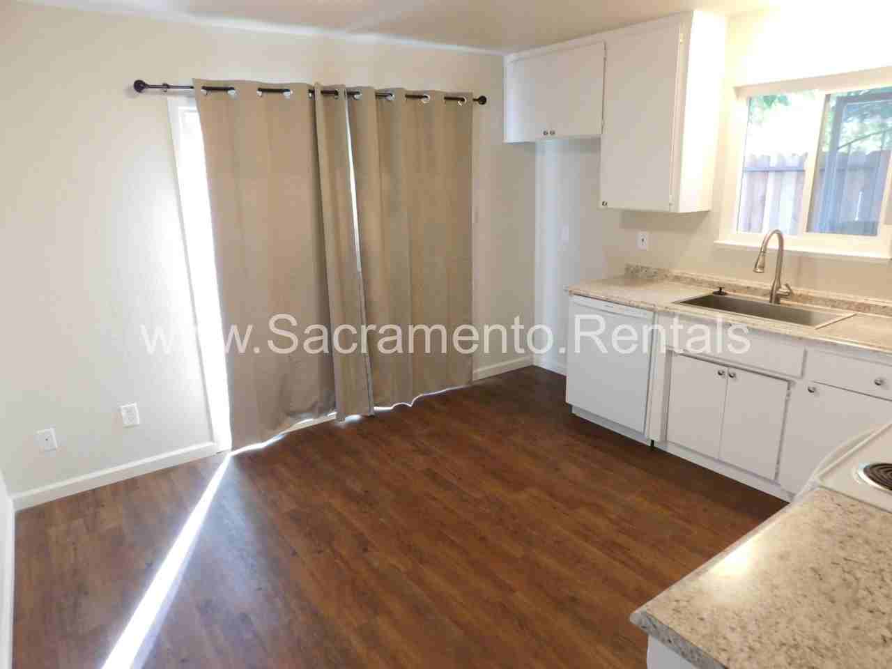 4005 Myrtle Ave - Photo 6 of 17