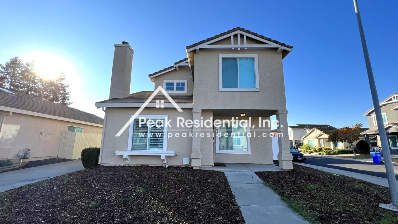 8943 Cypress View Way - Photo 2 of 34