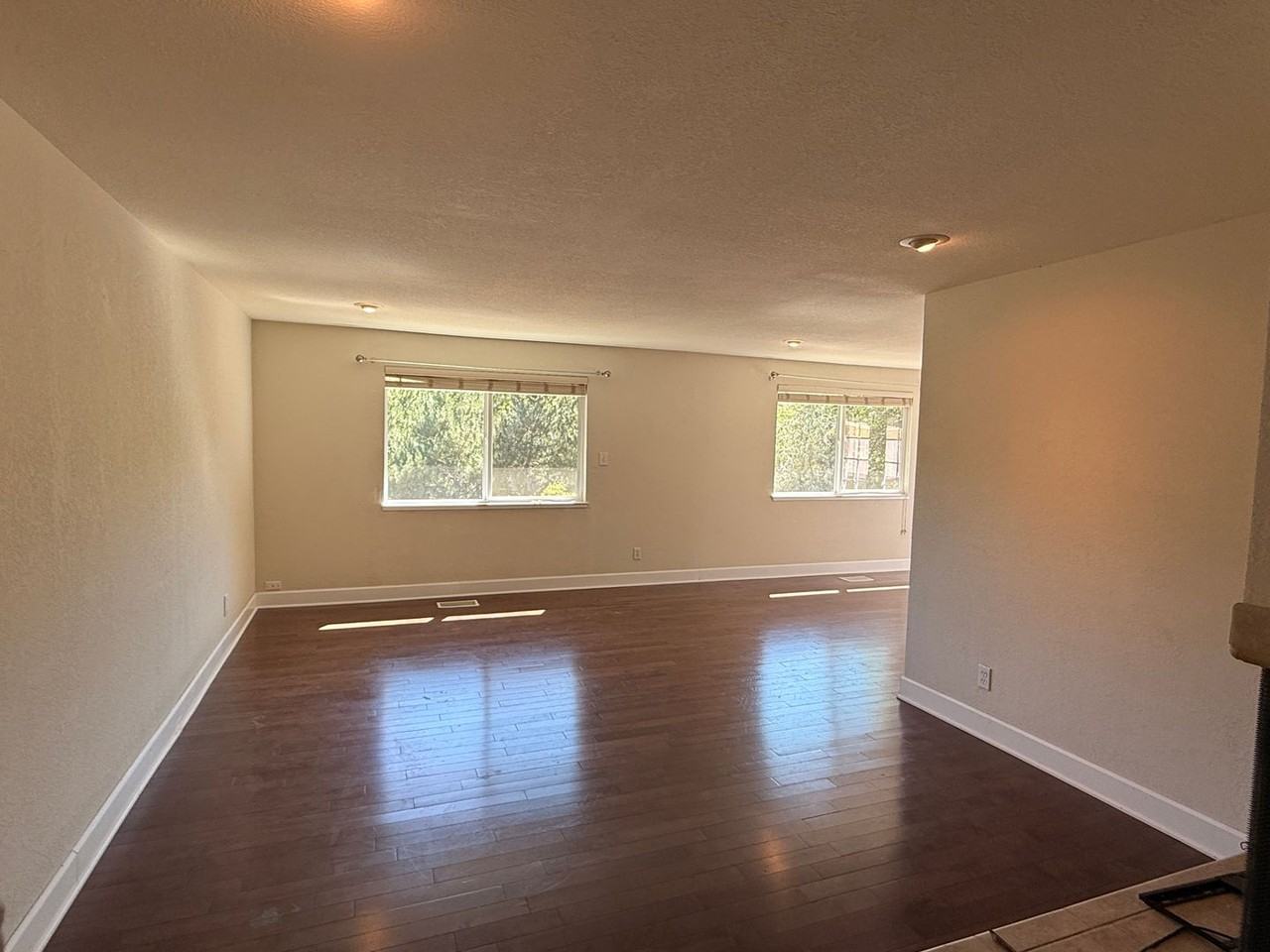 1440 Joanie Ct - Photo 6 of 15