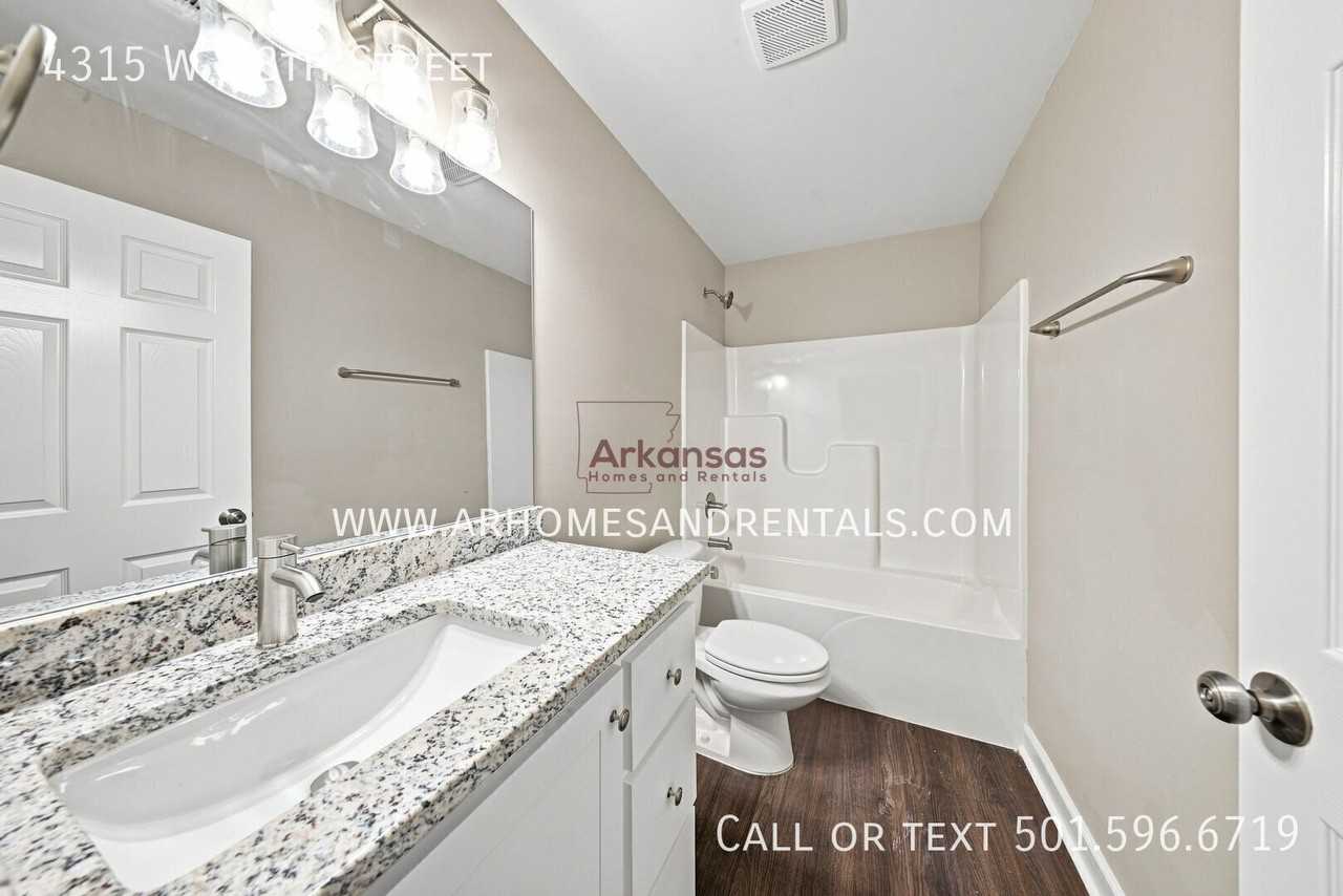 4315 W 18th St - Photo 6 of 15