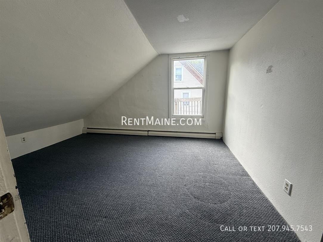 8 Commercial St #5 - Photo 3 of 6