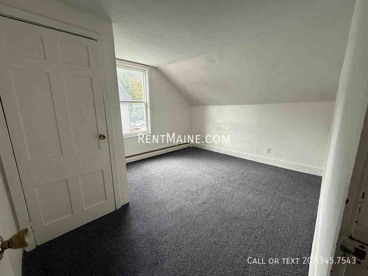 8 Commercial St #5 - Photo 4 of 6