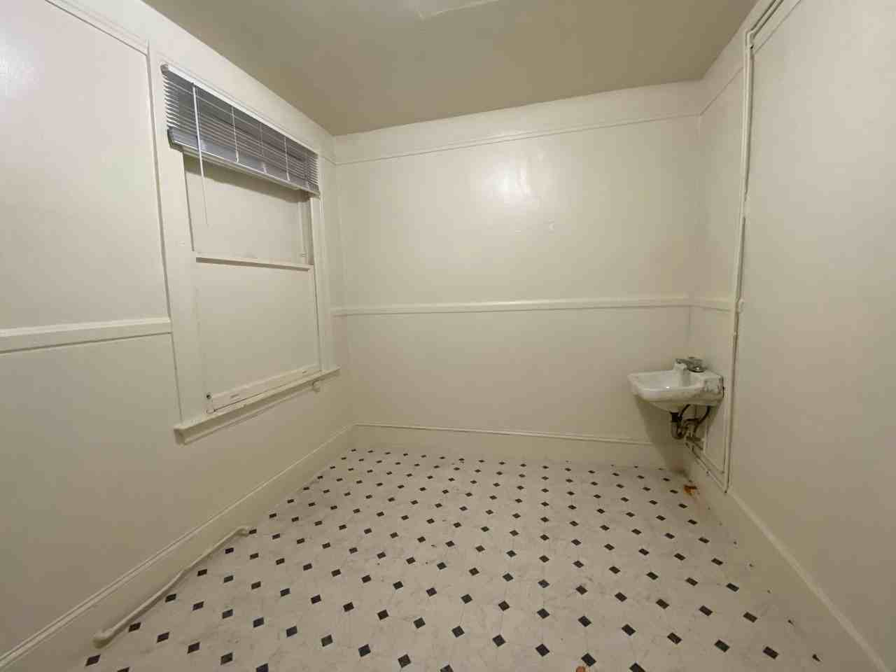 666 Sacramento St #3 - Photo 3 of 9