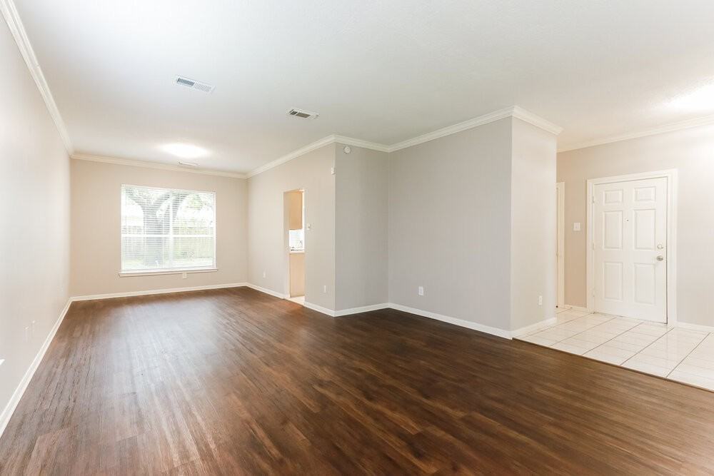 18622 Sandelford Dr - Photo 4 of 20