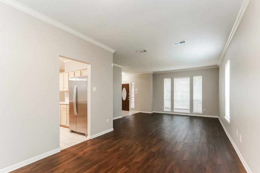 18622 Sandelford Dr - Photo 7 of 20