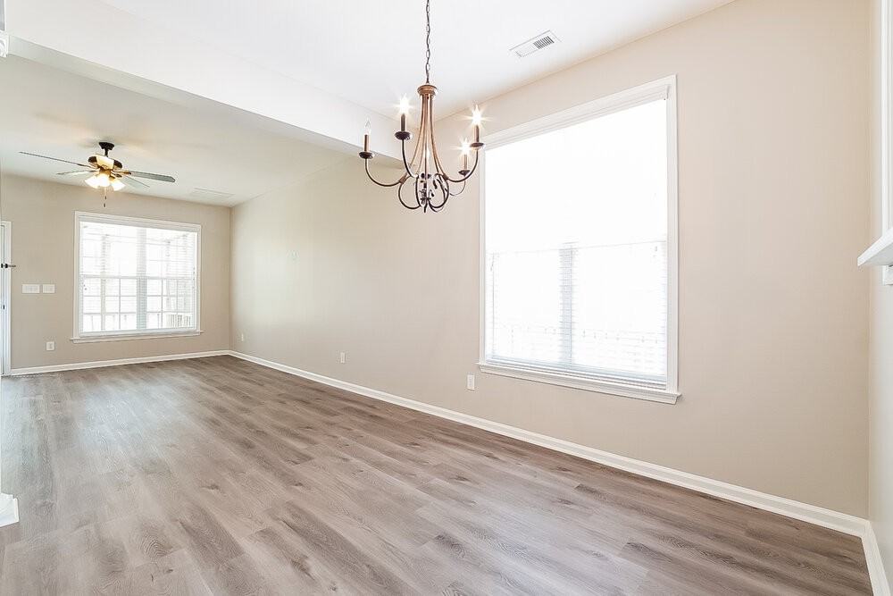 240 Haywood Ln - Photo 6 of 17