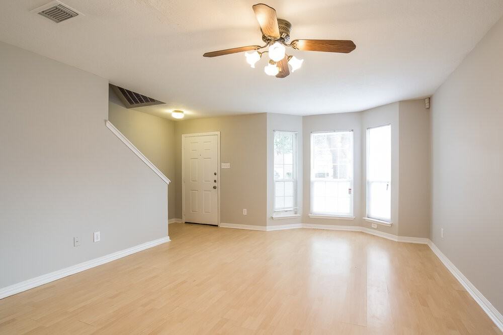 5511 Deer Timbers Trl - Photo 2 of 15