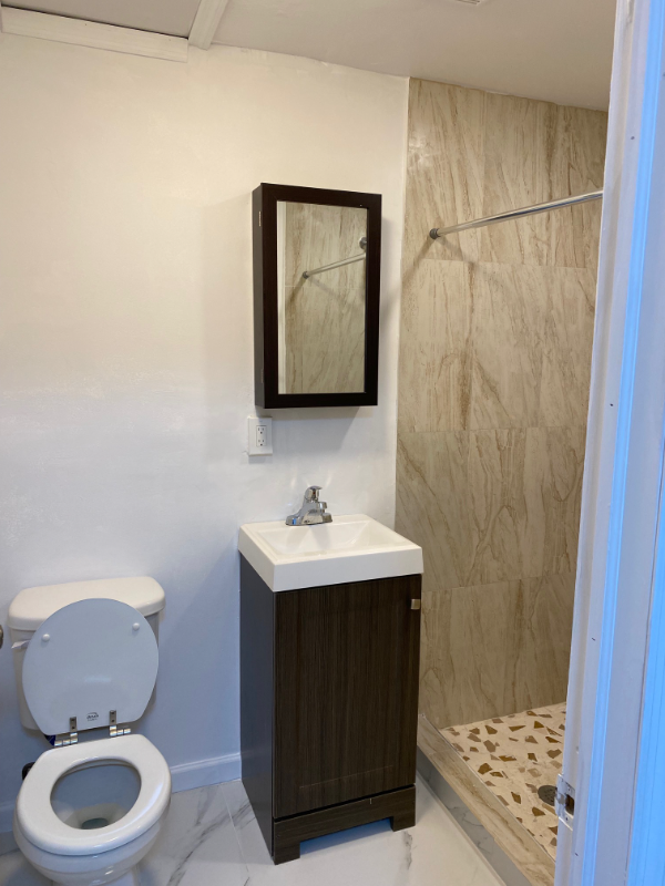 1020 N 18th Ct #101B - Photo 3 of 24