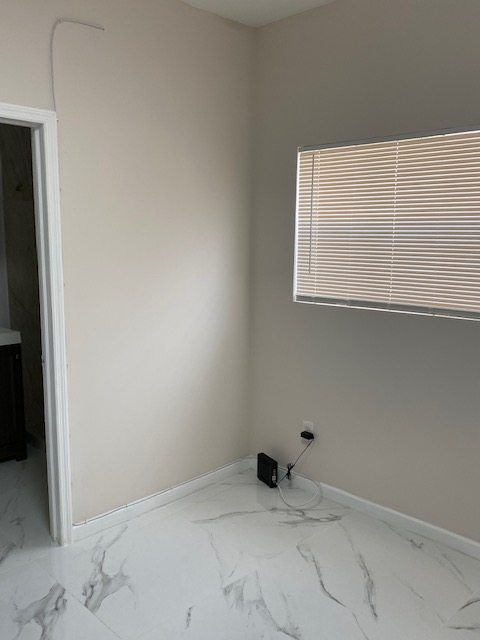 1020 N 18th Ct #101B - Photo 6 of 24