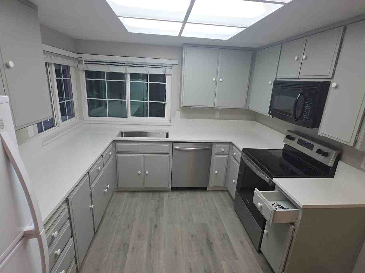 608 Lisa Way - Photo 4 of 15