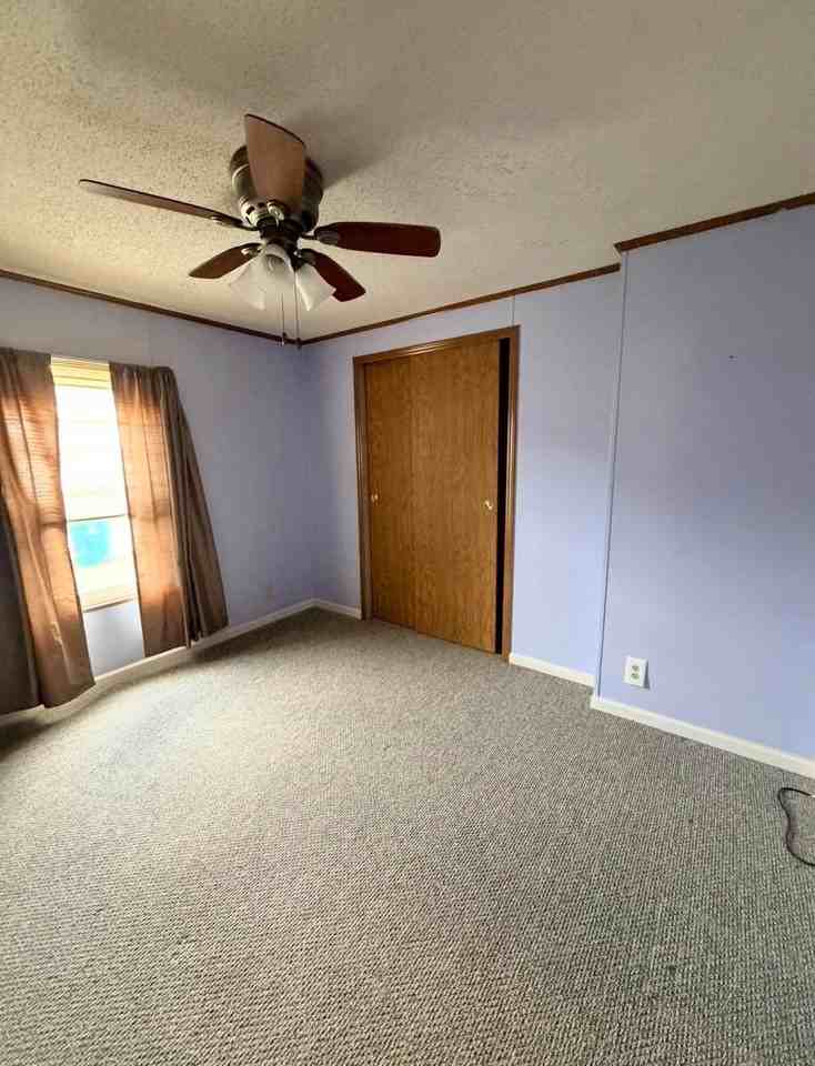 34 Mulberry Ave - Photo 4 of 23