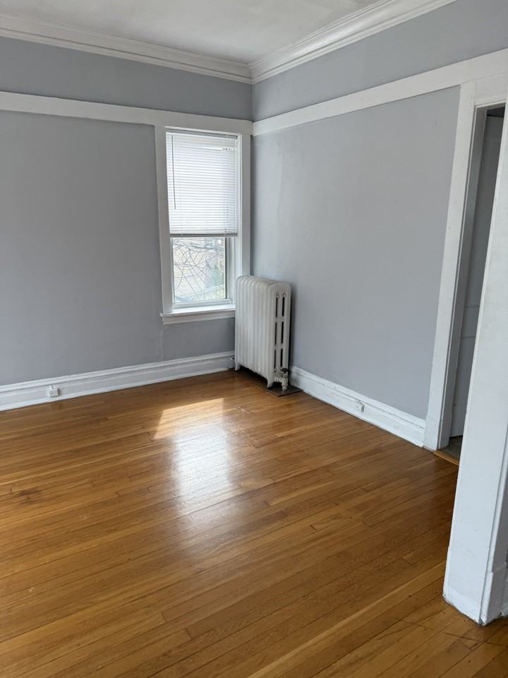 5958 N Paulina St #1 - Photo 3 of 11