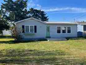 305 22nd Ave N - Photo 1 of 1