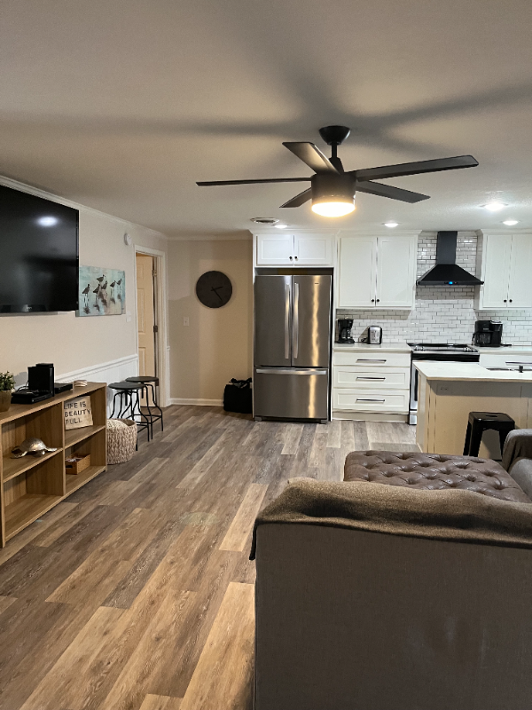 305 22nd Ave N - Photo 7 of 50