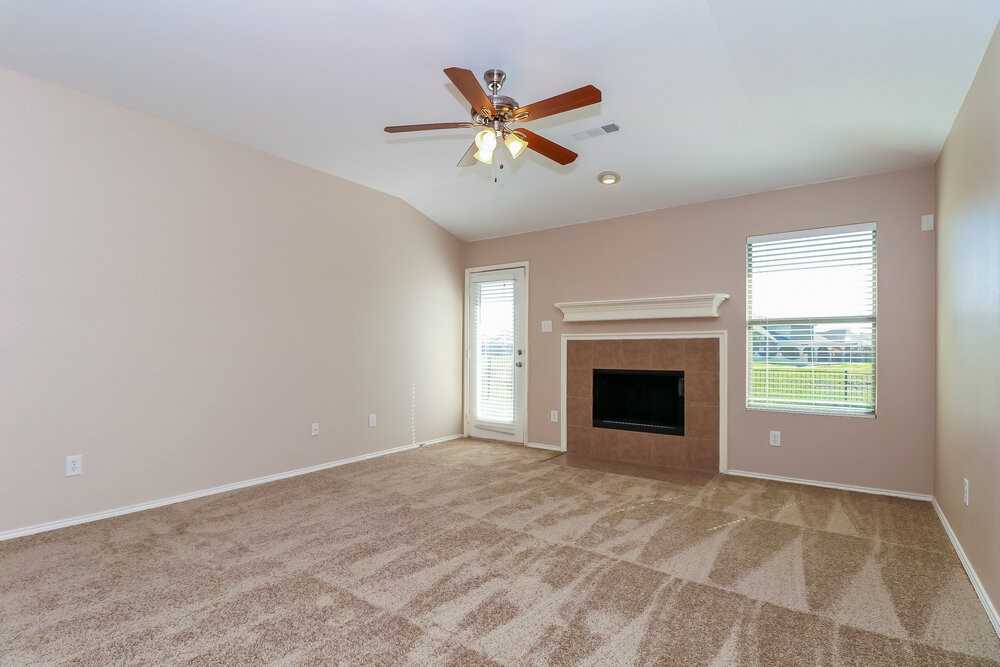 7307 Fossil Creek Dr - Photo 3 of 16