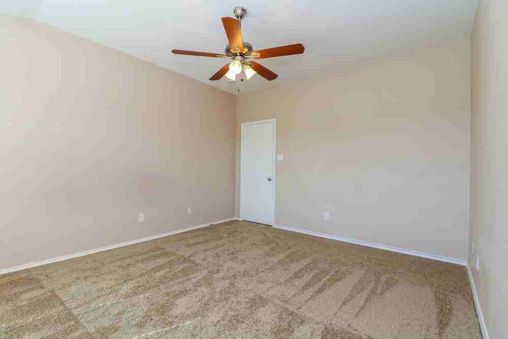 7307 Fossil Creek Dr - Photo 4 of 16