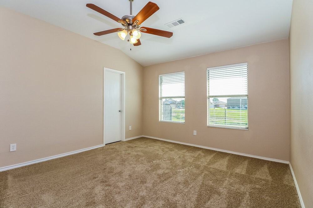7307 Fossil Creek Dr - Photo 5 of 16