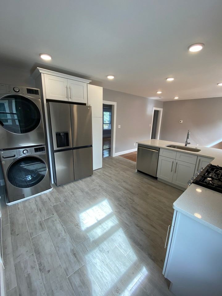 7 Elmira St #7 - Photo 2 of 9