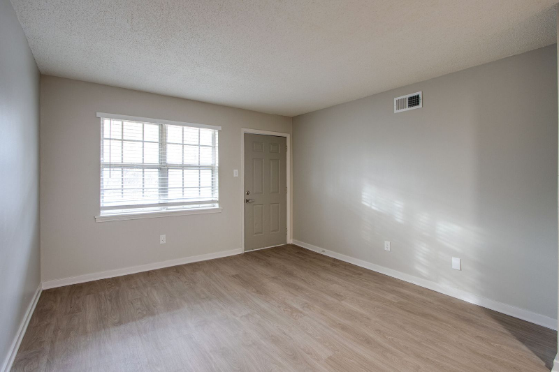 4905 Shifri Ave - Photo 5 of 8