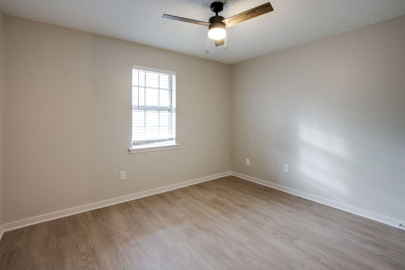 4905 Shifri Ave - Photo 7 of 8