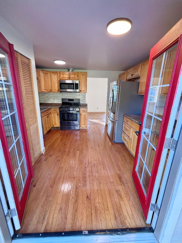 2314 Woburn St - Photo 3 of 12