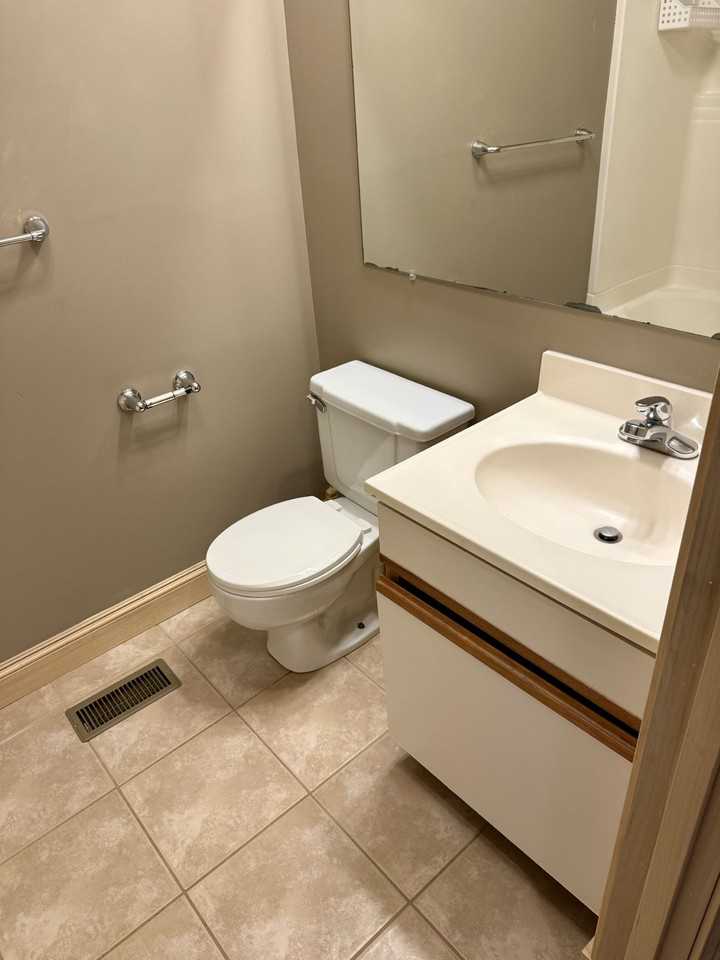 1616 Spring Valley Dr - Photo 6 of 18