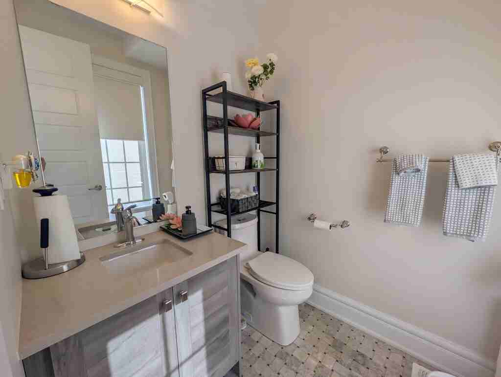 7868 Odell Cres - Photo 3 of 30