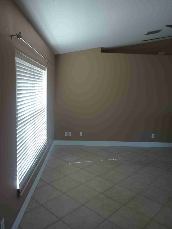 2228 Clovelon St - Photo 4 of 20