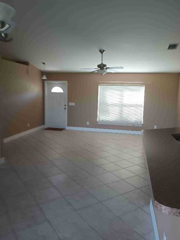2228 Clovelon St - Photo 7 of 20