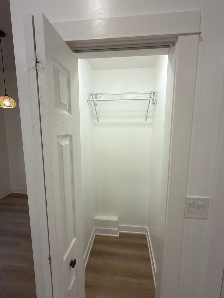 1529 N Maplewood Ave #2 - Photo 6 of 15