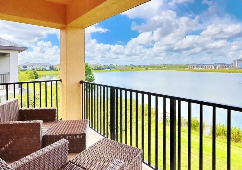 4875 Wandering Way - Photo 5 of 17